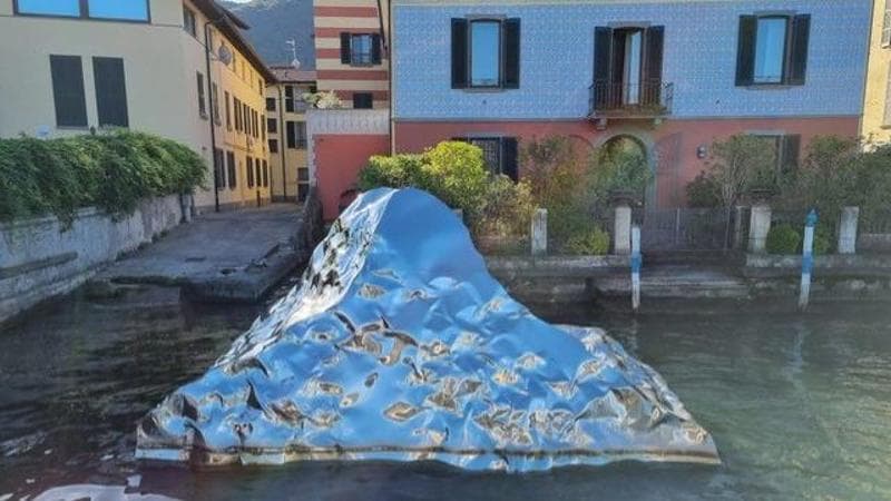 L’iceberg davanti alla porta