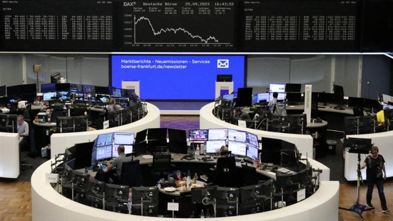 Le Borse di oggi, 26 settembre. I mercati non vedono la fine della stretta monetaria. Nuovo record per il Btp, massimo da ottobre 2022