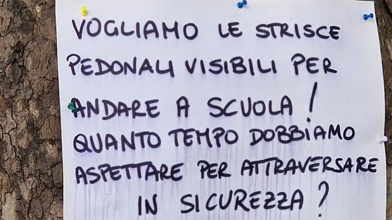 Una mano di bianco