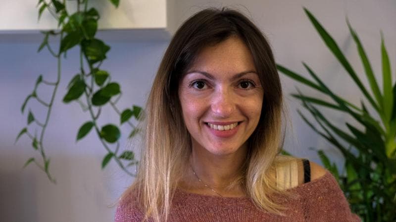 Piano B, la storia di Stefania Servedio: “Cambiare vita è possibile. Un mese fa ho lasciato il mio lavoro a tempo indeterminato. Ora sono felice”