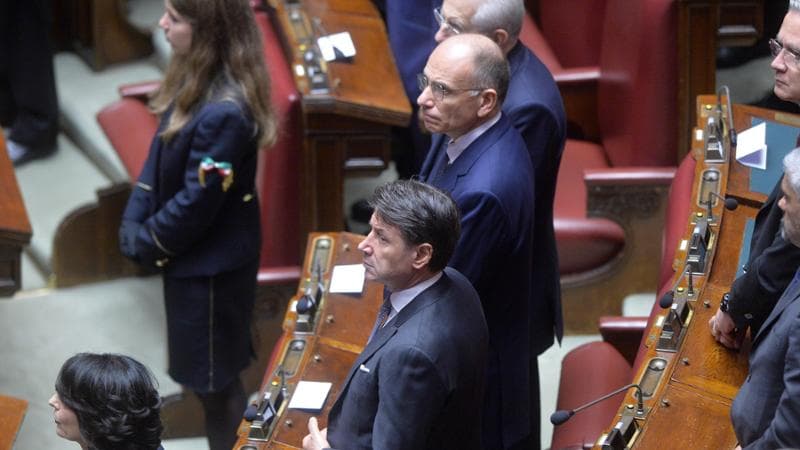 Giuseppe Conte a Montecitorio durante i funerali di Napolitano
