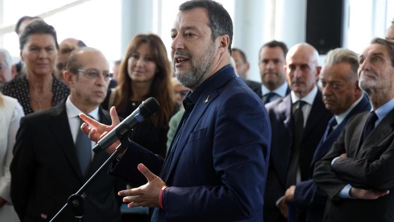 Matteo Salvini in occasione dell'intitolazione del Belvedere di palazzo Lombardia a Silvio Berlusconi
