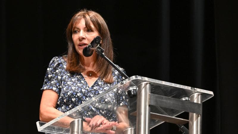 La sindaca di Parigi Anne Hidalgo: “Al lavoro insieme contro le disuguaglianze e per la transizione ecologica”