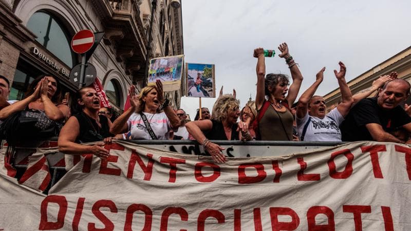 Reddito di cittadinanza tolto a 242 mila persone, ma solo il 20% prova la nuova piattaforma