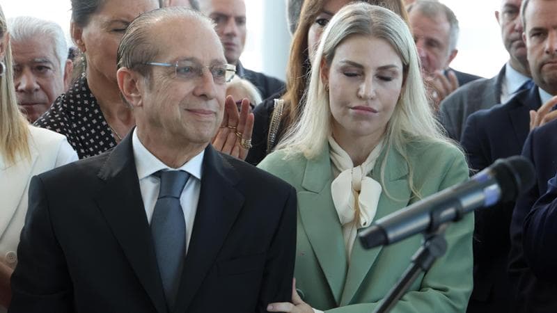 Paolo Berlusconi sui finanziamenti a Forza Italia: “Famiglia sempre al suo fianco, ma contribuiscano anche i parlamentari”. Tajani approva