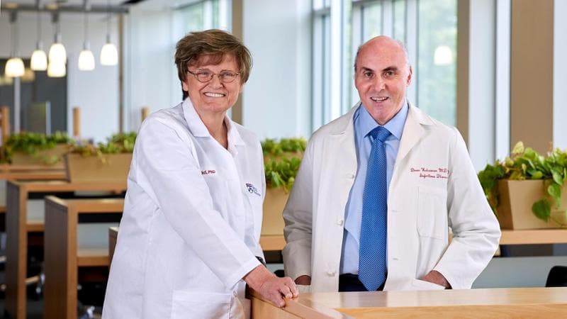 Il premio Nobel per la Medicina a Katalin Karikó e Drew Weissman per i vaccini contro il Covid