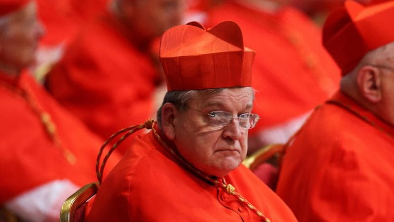 Sinodo, i conservatori attaccano il Papa. E lui apre alla benedizione delle coppie gay