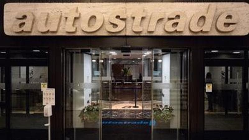 Autostrade, Fininc pronta a offerta per Aspi. Palazzo Chigi: “Infondata indiscrezione su sostegno del governo”