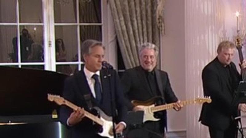 Virale la performance blues di Antony Blinken. E il segretario di Stato Usa rilancia la diplomazia della musica