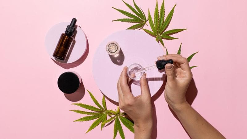 Cannabis light, il Tar del Lazio sospende il decreto: i prodotti per uso orale a base di Cbd possono essere venduti