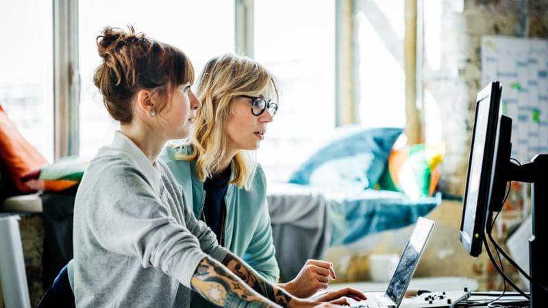 Il benessere dimenticato: oltre il 60% dei lavoratori è insoddisfatto, tra disagi fisici e insicurezza
