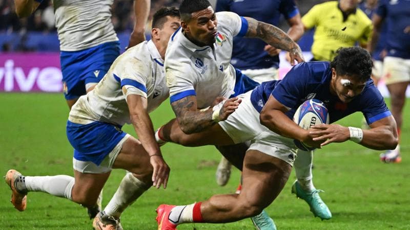 Rugby, l’Italia saluta male il mondiale: la Francia domina 60-7