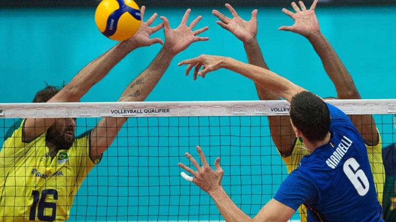 Simone Giannelli contro Lucas Saatkamp in Brasile-Italia
