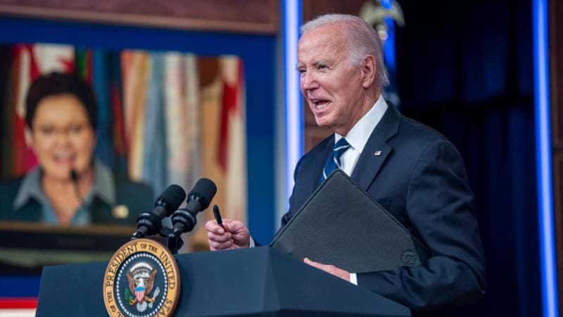 L’affondo di Biden: “Hamas è come l’Isis”. E manda in Israele portaerei e Marines