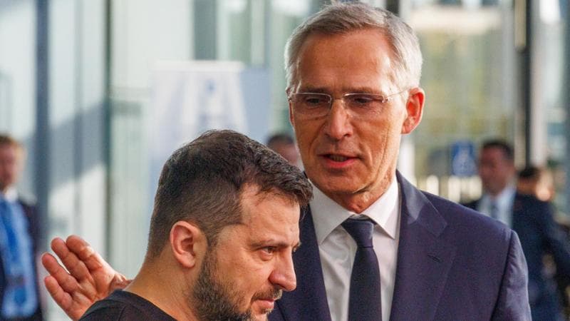 Volodymyr Zelensky e&nbsp;Jens Stoltenberg
