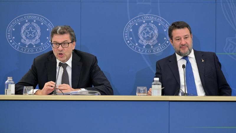 Pensioni, la Fornero “resiste”. Ma i tagli sono pesanti, soprattutto per le donne