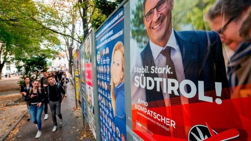 Manifesti elettorali a Bolzano
