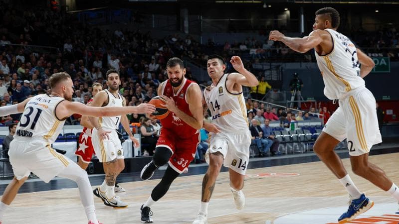 Nikola Mirotic in azione
