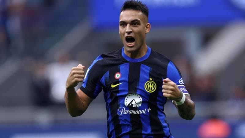 Lautaro Martinez
