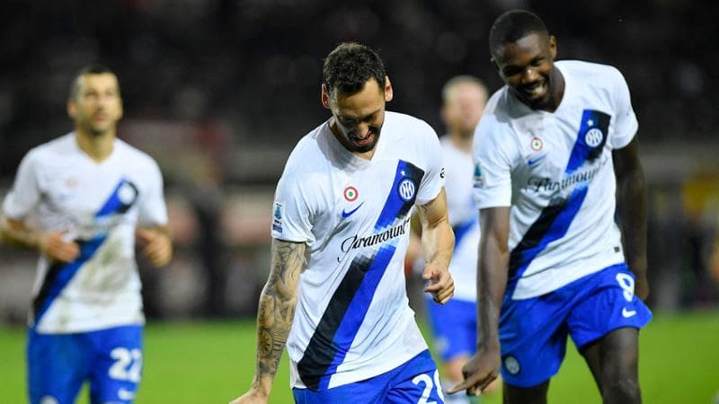 Torino-Inter 0-3: Thuram, Lautaro e Calhanoglu riportano i nerazzurri in vetta