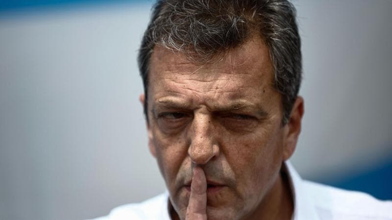 Elezioni in Argentina: Sergio Massa contiene la valanga dell'ultra-destra di Javier Milei. Ci sarà il ballottaggio