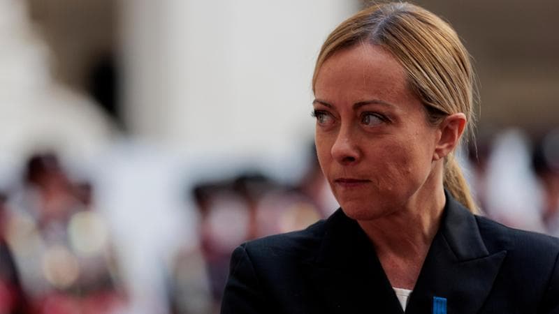Giustizia, Meloni convoca vertice maggioranza: “Siate compatti”. E avverte: “Riforme per efficienza e non contro magistrati”