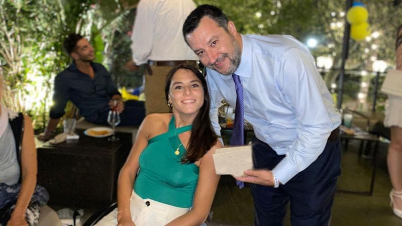 Michela Monaco, consigliera comunale di FirenMichela Monaco, consigliera comunale di Firenze ora indipendente, con Matteo Salvini
