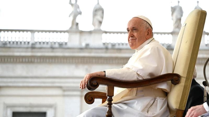 Papa Francesco pronto ad andare a Dubai per la Cop28: messaggio di dialogo a un mondo in guerra