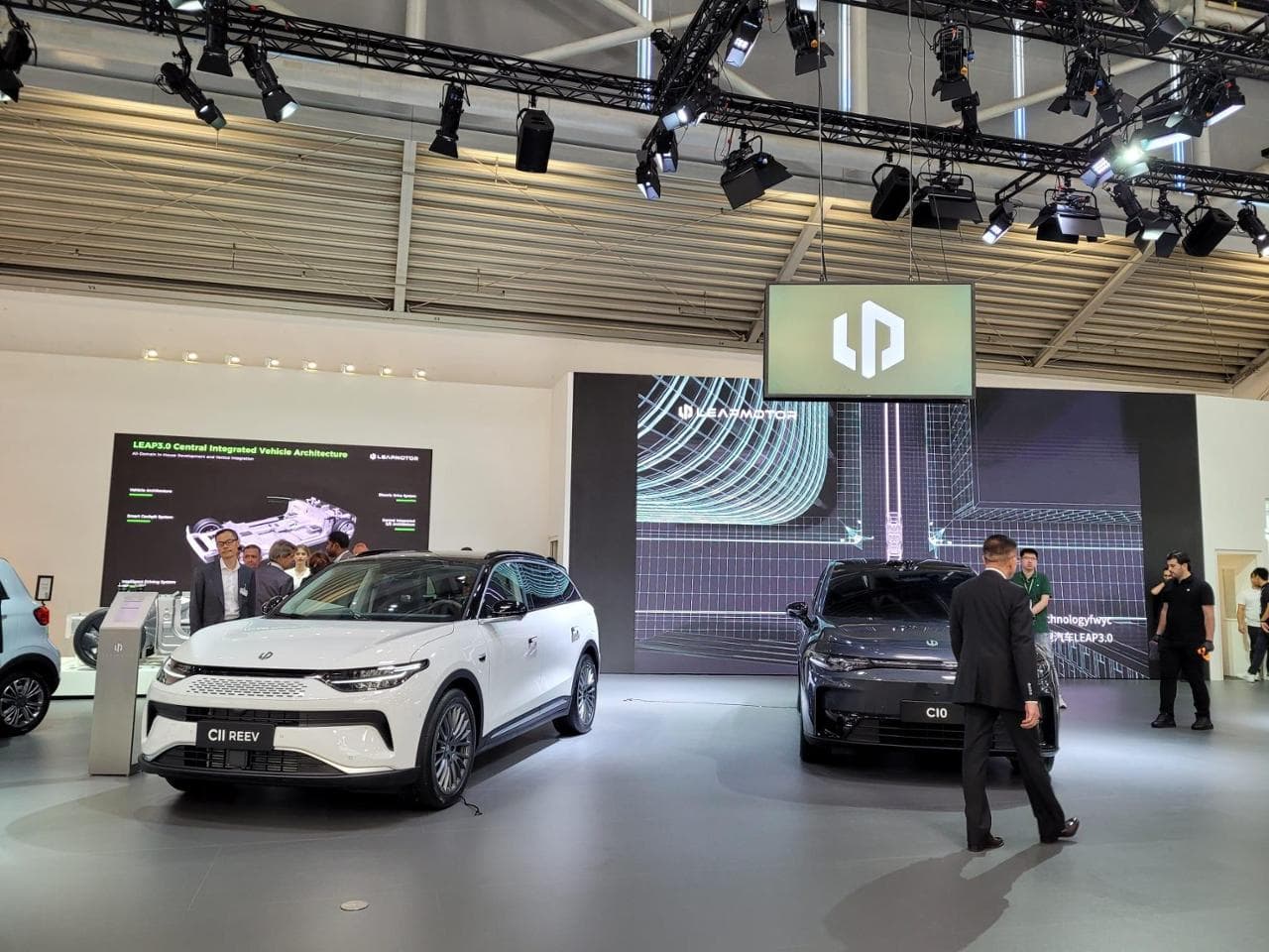 Auto, vicino l’accordo tra Stellantis e la cinese Leapmotor - la Repubblica