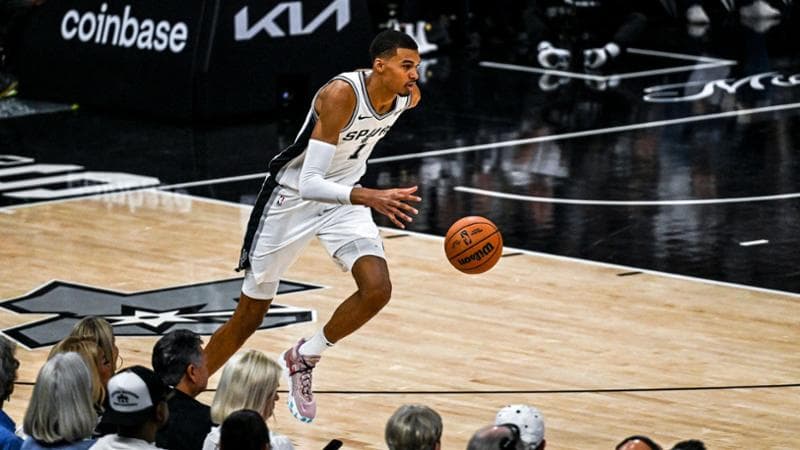 Victor Wembanyama durante San Antonio-Dallas
