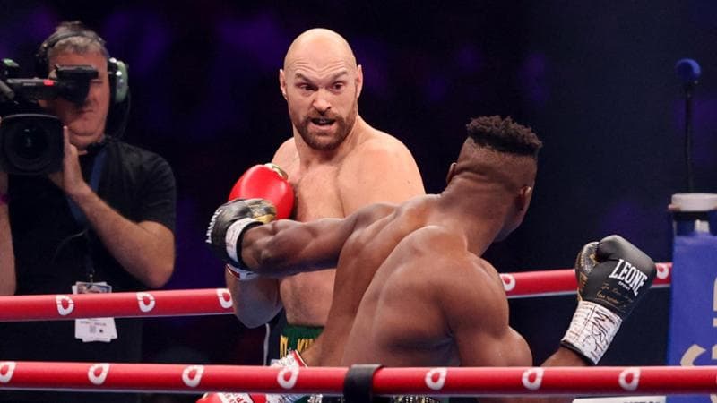 Fury e Ngannou durante il match
