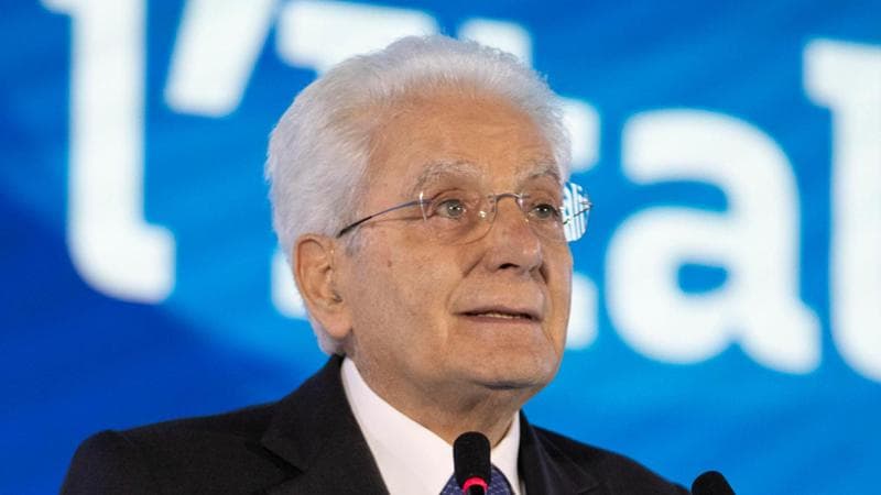 Mattarella: “I giovani ricercatori devono poter tornare”