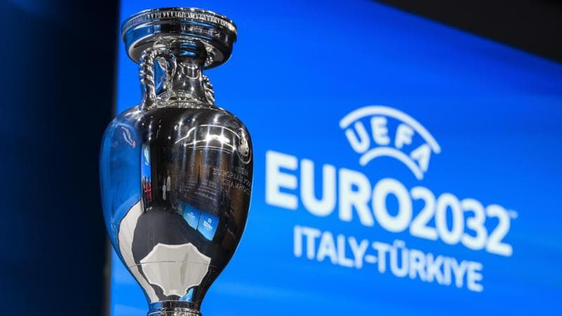 De Siervo: “Euro 2032 ci obbligherà a rifare gli stadi”