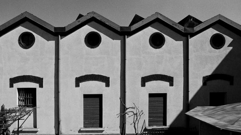 Gabriele Basilico: da Milano, ritratti di fabbriche, 1981. &copy; Archivio Gabriele Basilico, g.c.
