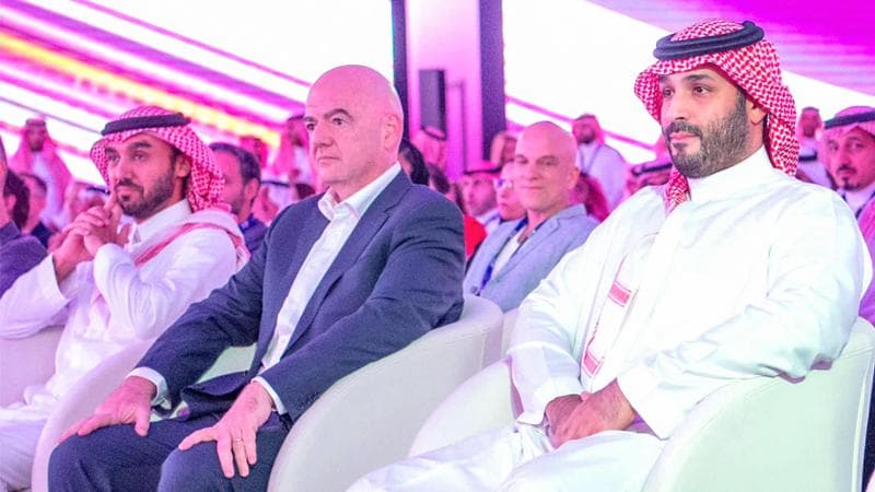 Gianni Infantino e Mohammed bin Salman
