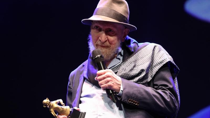 Frank Miller con lo Yellow Kid alla carriera
