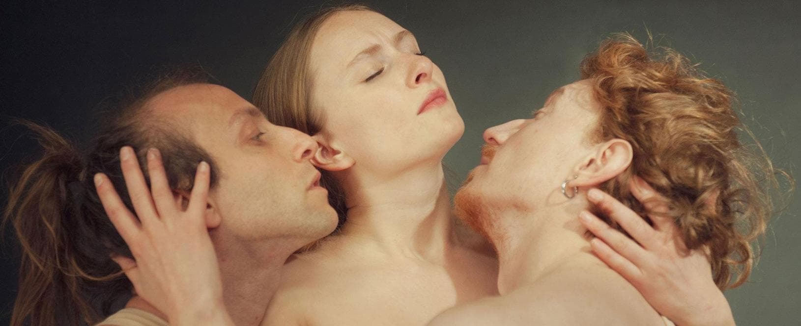 Jan Fabre torna in scena con le passioni degli dei: ‘Peak Mytikas’, l’amore e l’anarchia
