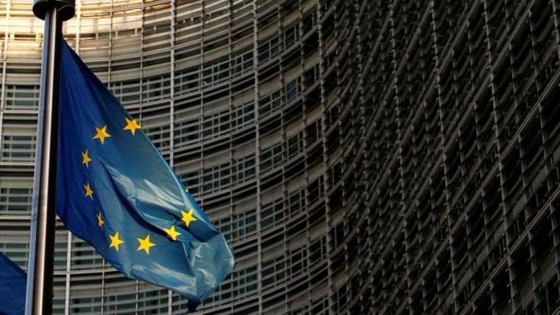 L’Ue mette Roma sotto osservazione dopo l’accordo con l’Albania sui migranti: “Così va in frantumi il diritto d’asilo”