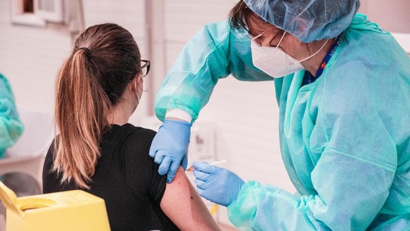 Health staff administers anti-Covid-19 vaccines at the Valentino hub in Turin, Italy, 12 January 2022. ANSA/TINO ROMANO