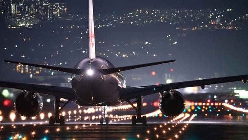 Caro voli, la razzia continua: a Natale anche 500 euro per Sicilia e Sardegna, andata e ritorno