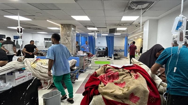 Gaza, in trappola all’ospedale Indonesian tra i malati allo stremo sotto le bombe israeliane