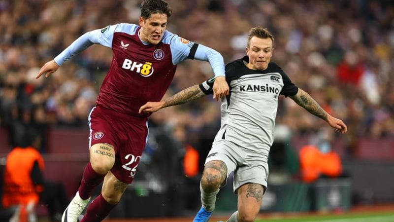 Nicol&ograve;&nbsp;Zaniolo in&nbsp;campo per l'Aston Villa
