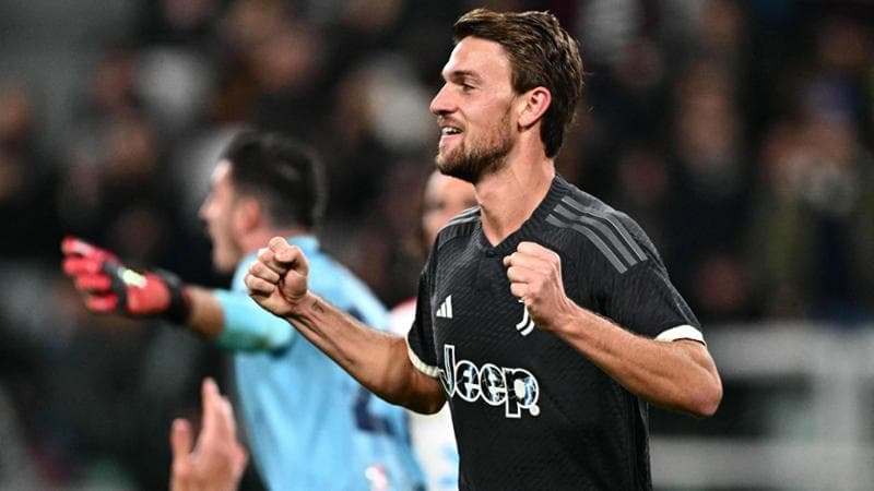 Rugani esulta dopo il gol al Cagliari
