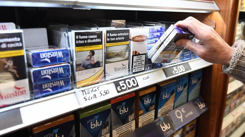 Inflazione, l’Istat abbassa la stima per ottobre: 1,7%. Rallenta il carrello della spesa. Mutui, i tassi salgono al 4,37%