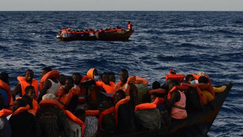 Il limbo dei migranti Lgbtq+, associazioni gay in allarme: “Sicurezza a rischio in Albania per leggi omofobe e diritti non tutelati”
