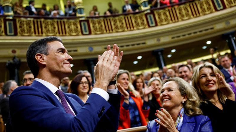 Spagna, Sánchez eletto presidente con la maggioranza assoluta