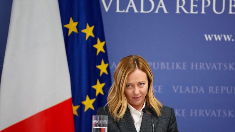 Meloni da Zagabria attacca Schlein: “Bertinotti non temeva il dialogo”. La replica: “La aspettiamo in Parlamento sul salario minimo”