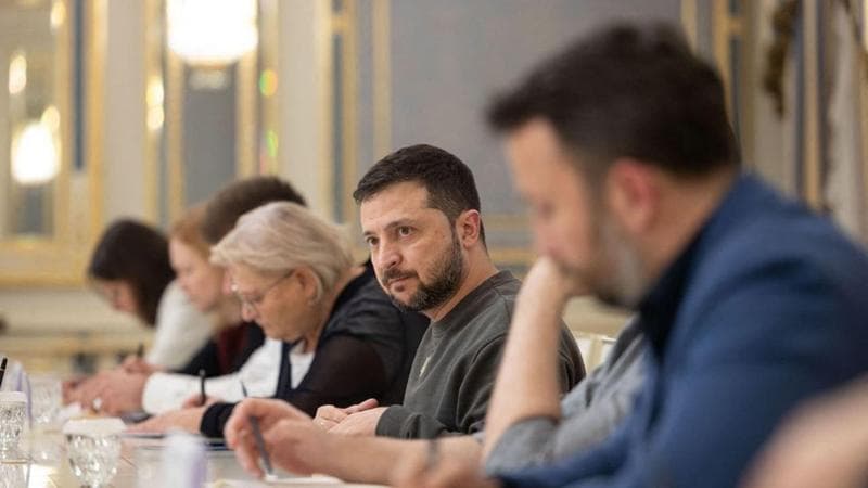 Zelensky accusa Mosca: “Putin prepara una Maidan 3 per destituirmi”