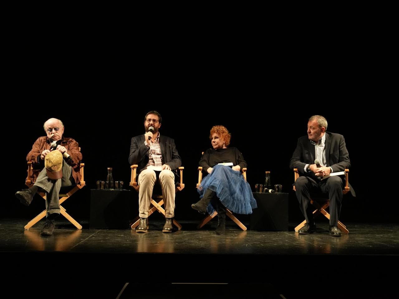 I due artisti sul palco del PIccolo Teatro Grassi di MIlano durante l'incontro nell'ambito di Bookcity
