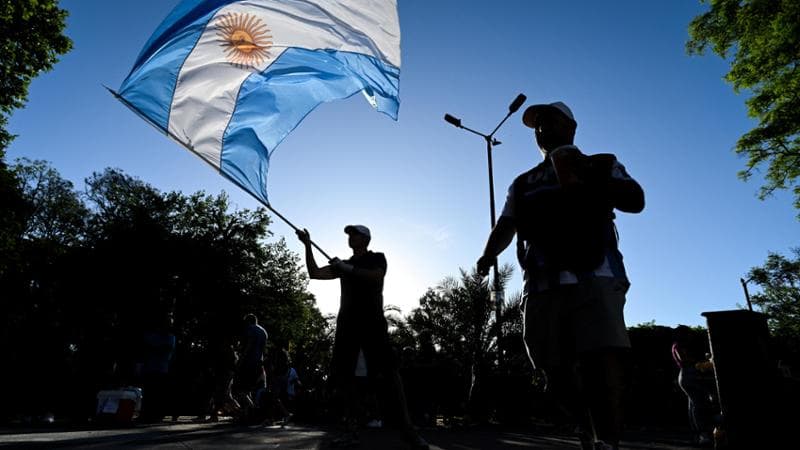 Milei-Massa, la scelta dell’Argentina. Ora la sfida per risollevare l’economia